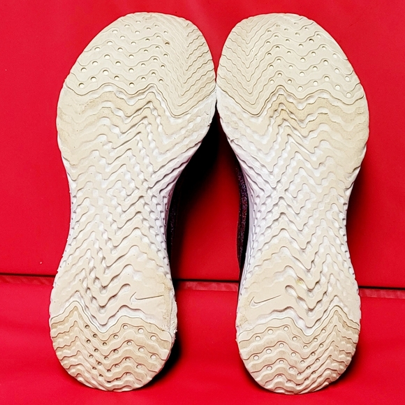 Nike Epic Phantom React Flyknit Women's Running Shoes #BV0415-002 size 10 - Picture 10 of 11